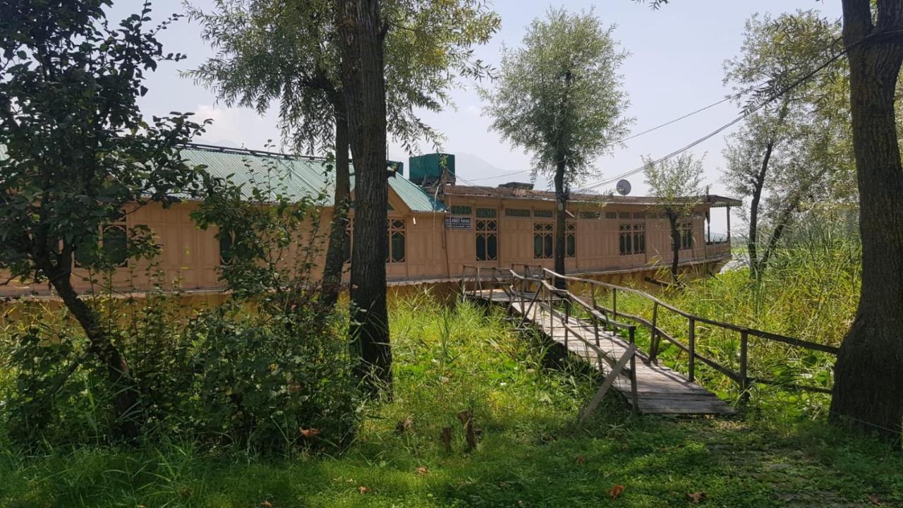 Kings Houseboats Hotel Srinagar  Bagian luar foto